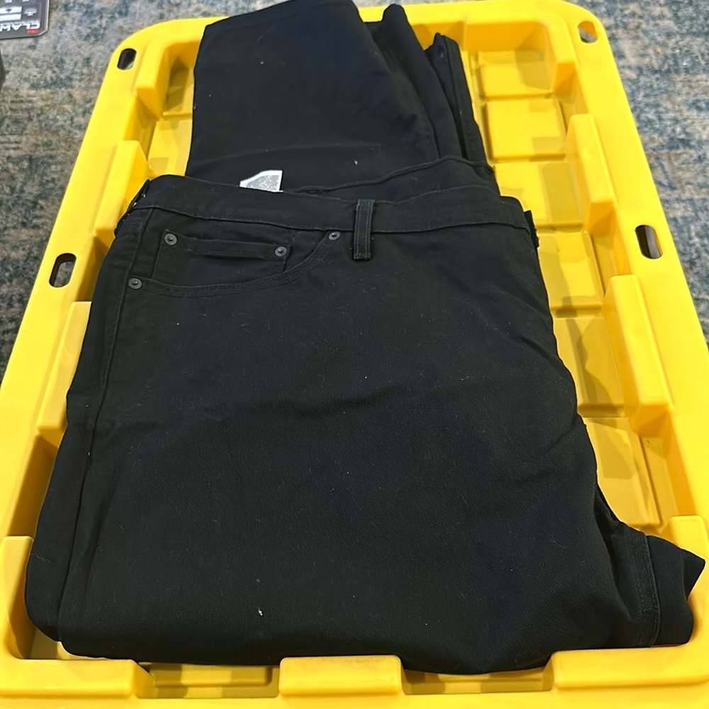 Big and Tall Black Levi’s - 541. Size 50 x 30 Straight Leg